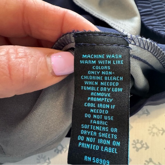 Roundtree & Yorke Performance Men's Navy 7” Inseam Shorts - Picture 7 of 7